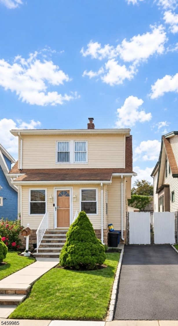 11 Welland Avenue Irvington NJ 07111