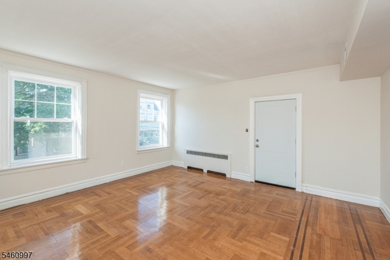 9 Vernon Avenue Newark NJ 07108
