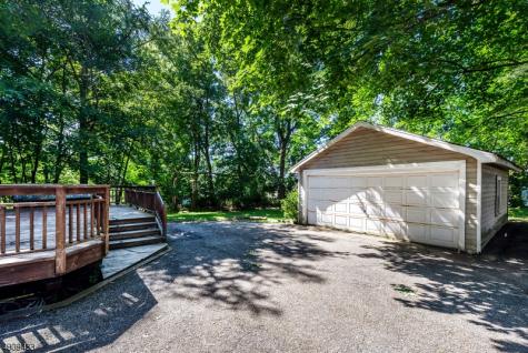 19 Pease Avenue Verona NJ 07044