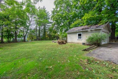 19 Pease Avenue Verona NJ 07044