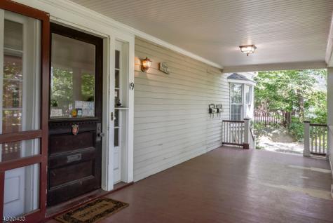 19 Pease Avenue Verona NJ 07044