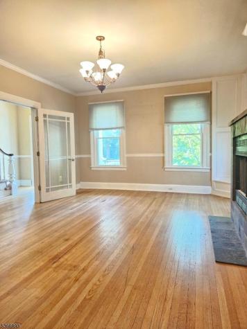 24 Pennsylvania Avenue Flemington NJ 08822