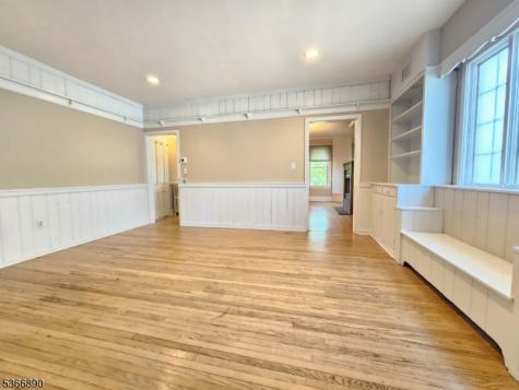 24 Pennsylvania Avenue Flemington NJ 08822