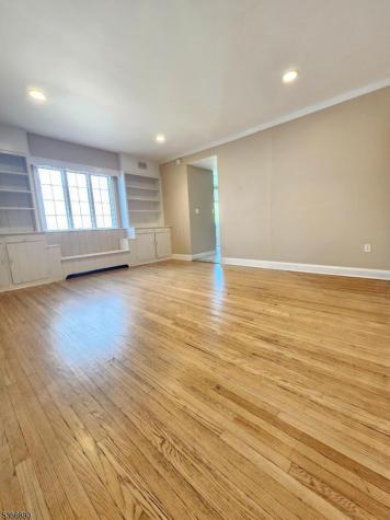 24 Pennsylvania Avenue Flemington NJ 08822