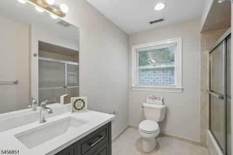53 Broadway Park Ridge NJ 07656