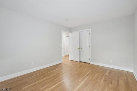 53 Broadway Park Ridge NJ 07656