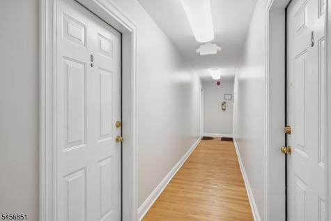 53 Broadway Park Ridge NJ 07656