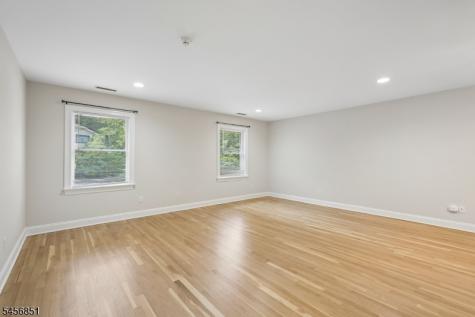 53 Broadway Park Ridge NJ 07656