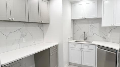 76 Jamestown Road Bernards NJ 07920