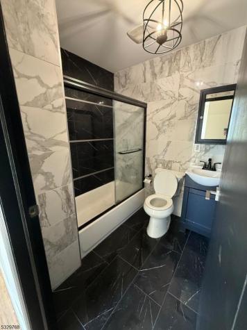 182 Ferry Street Newark NJ 07105
