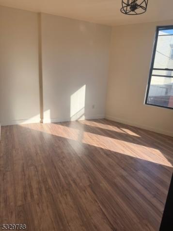 182 Ferry Street Newark NJ 07105