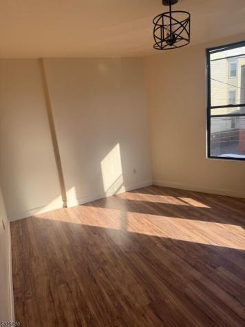 182 Ferry Street Newark NJ 07105