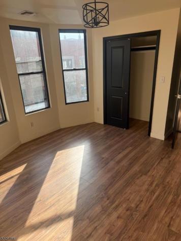 182 Ferry Street Newark NJ 07105