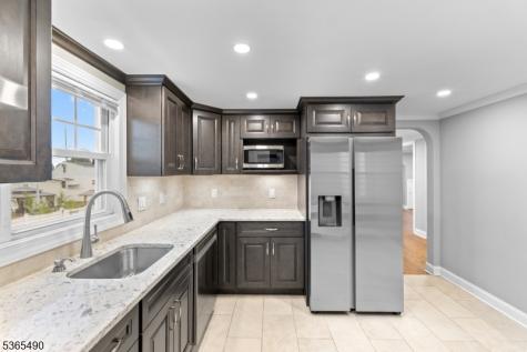 86 Forest Street North Arlington NJ 07031