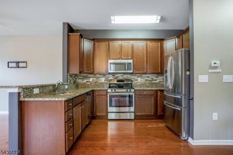512 Waterview Court Hanover NJ 07927