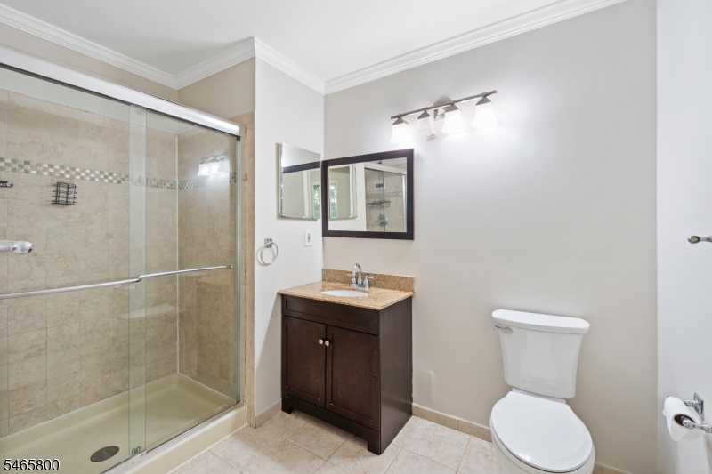 77 Sapphire Lane Franklin NJ 08823