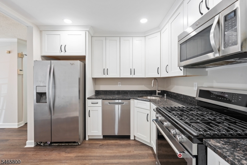 77 Sapphire Lane Franklin NJ 08823