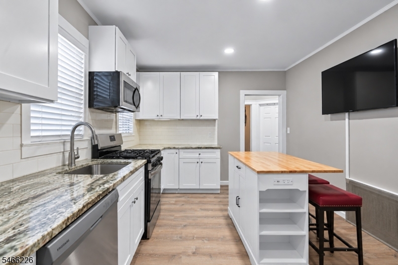 128 Berwick Street Elizabeth NJ 07202