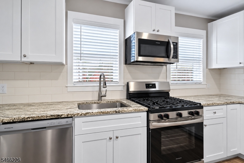 128 Berwick Street Elizabeth NJ 07202