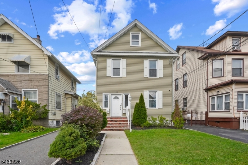 128 Berwick Street Elizabeth NJ 07202