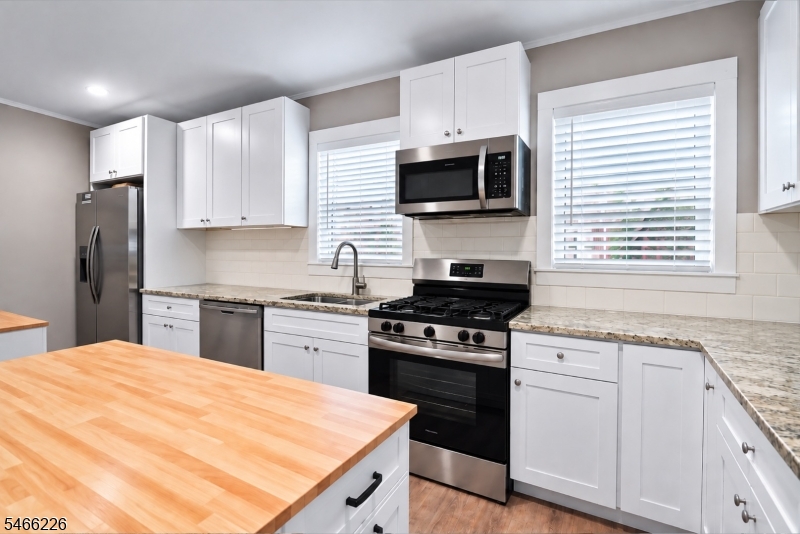 128 Berwick Street Elizabeth NJ 07202