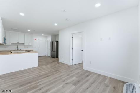 95 Shepherds Lane Totowa NJ 07512
