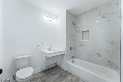 95 Shepherds Lane Totowa NJ 07512