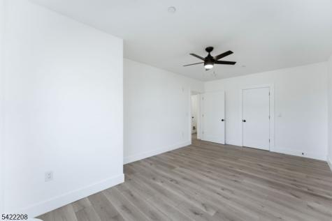 95 Shepherds Lane Totowa NJ 07512