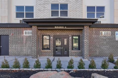 95 Shepherds Lane Totowa NJ 07512