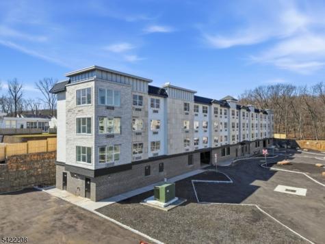 95 Shepherds Lane Totowa NJ 07512