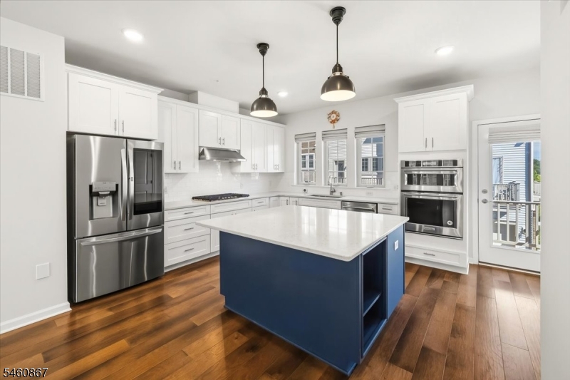 17 Cortland Court Livingston NJ 07039