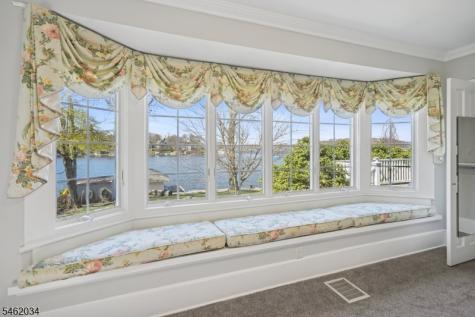 15 Mcgregor Avenue Mount Arlington NJ 07856