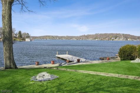 15 Mcgregor Avenue Mount Arlington NJ 07856