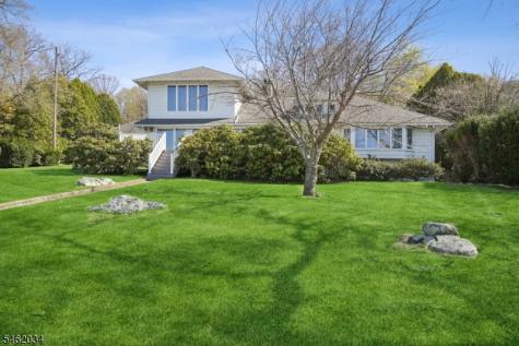 15 Mcgregor Avenue Mount Arlington NJ 07856