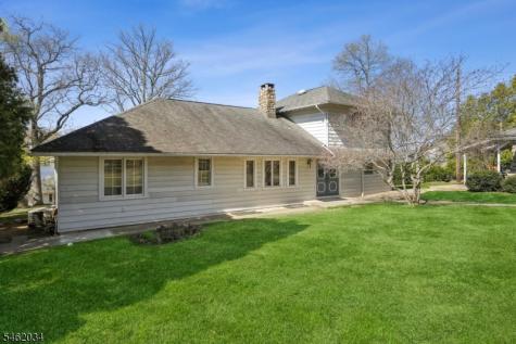 15 Mcgregor Avenue Mount Arlington NJ 07856