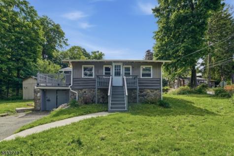 33 Hillside Avenue Jefferson NJ 07460