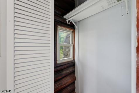 33 Hillside Avenue Jefferson NJ 07460