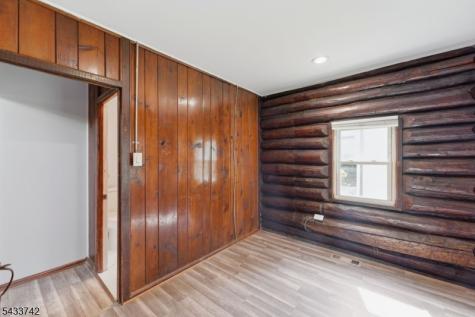 33 Hillside Avenue Jefferson NJ 07460