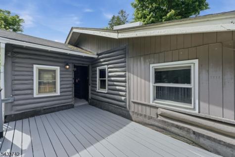 33 Hillside Avenue Jefferson NJ 07460