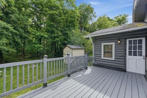 33 Hillside Avenue Jefferson NJ 07460