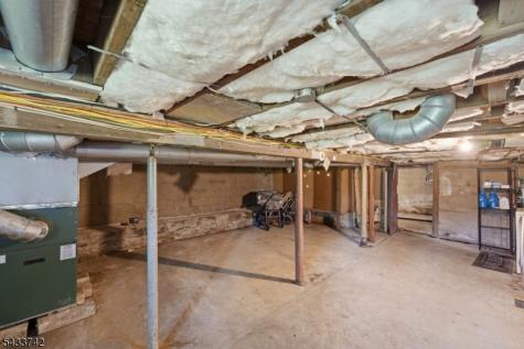 33 Hillside Avenue Jefferson NJ 07460