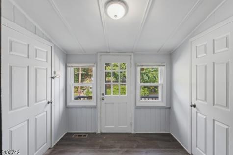 33 Hillside Avenue Jefferson NJ 07460