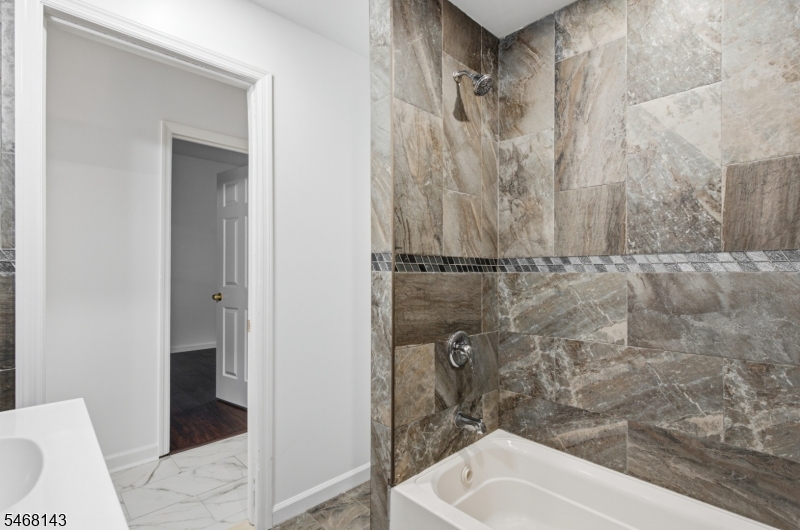 16 Seymour Avenue Newark NJ 07108