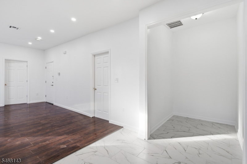16 Seymour Avenue Newark NJ 07108