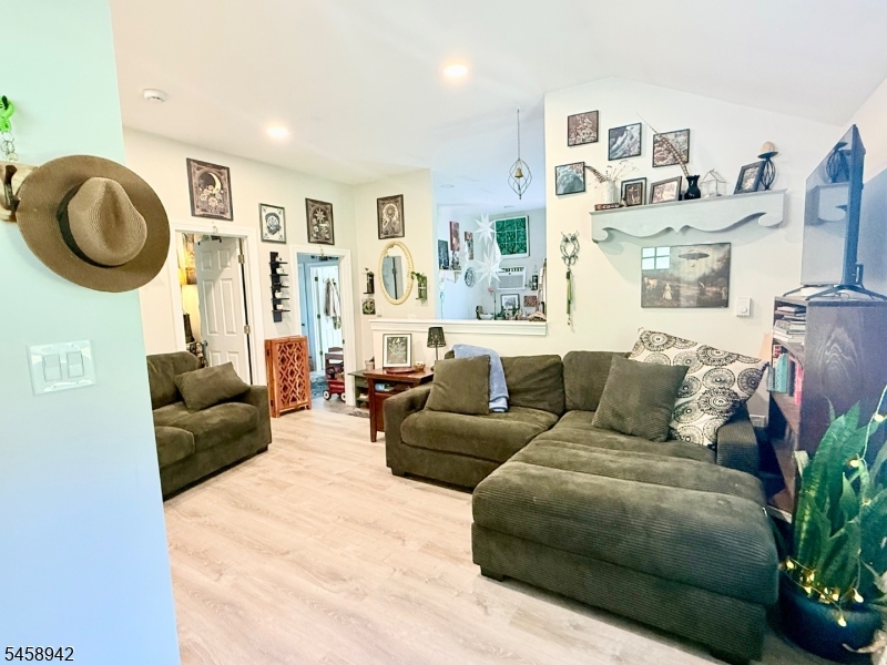 63 Bauer Road Frankford NJ 07860