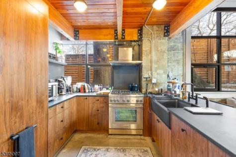 51 Greenwood Avenue Montclair NJ 07042