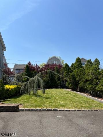 204 Columbia Avenue Irvington NJ 07111