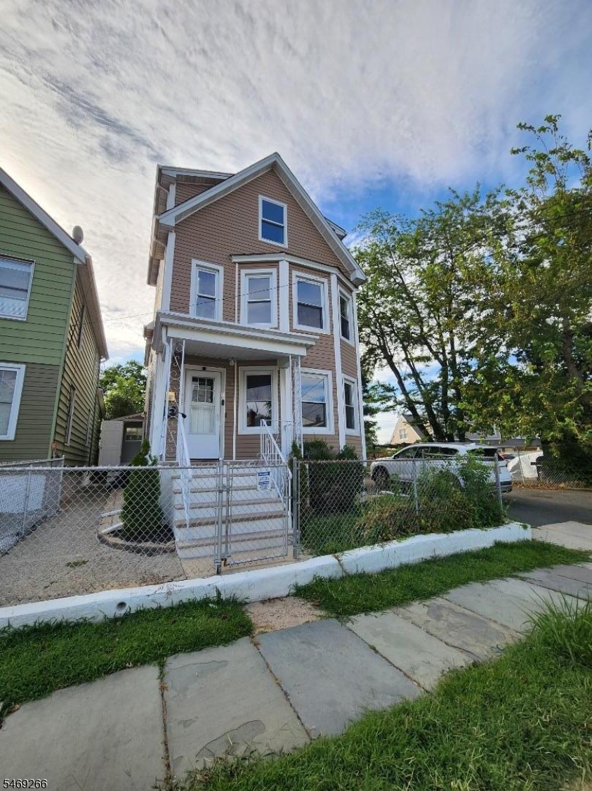 10 Westcott Street Bloomfield NJ 07003