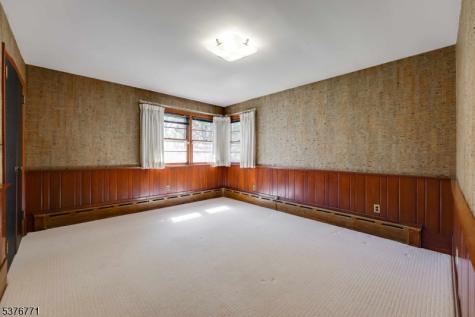 17 Oxford Drive Livingston NJ 07039