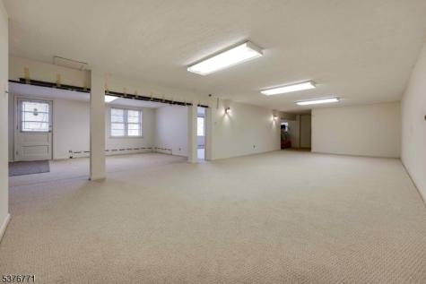 17 Oxford Drive Livingston NJ 07039